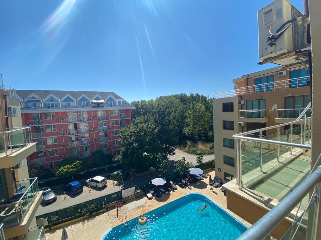 Studio In Amadeus XI Lejlighed Sunny Beach Eksteriør billede
